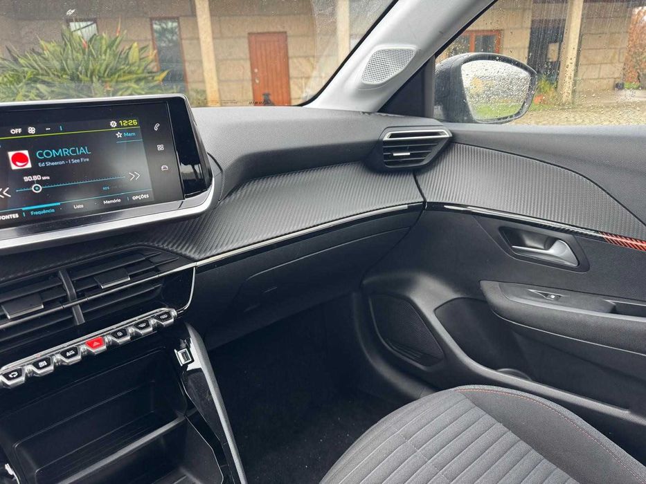 Peugeot e208 Active Pack - IVA Dedutível