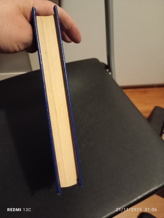 Livro " Histórias Extraordinárias"