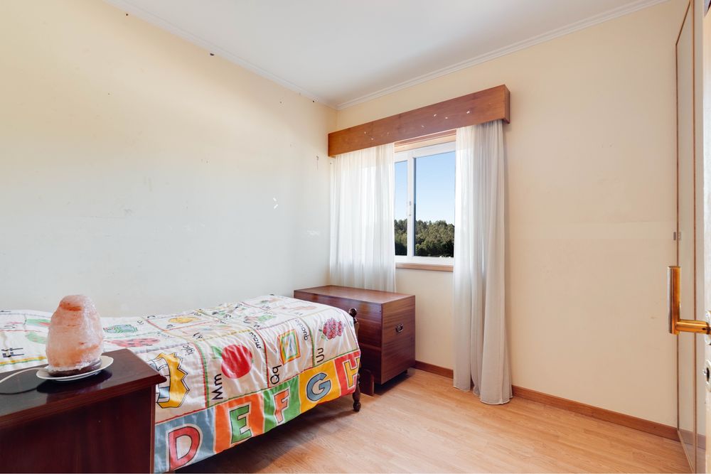 Apartamento T3 em Grijo - Vila Nova de Gaia - Condominio fechado - Box c/ Arrumos privado e lugar de Estacionamento