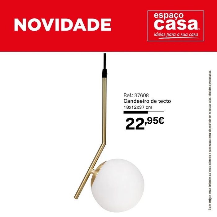 Candeeiro branco e dourado