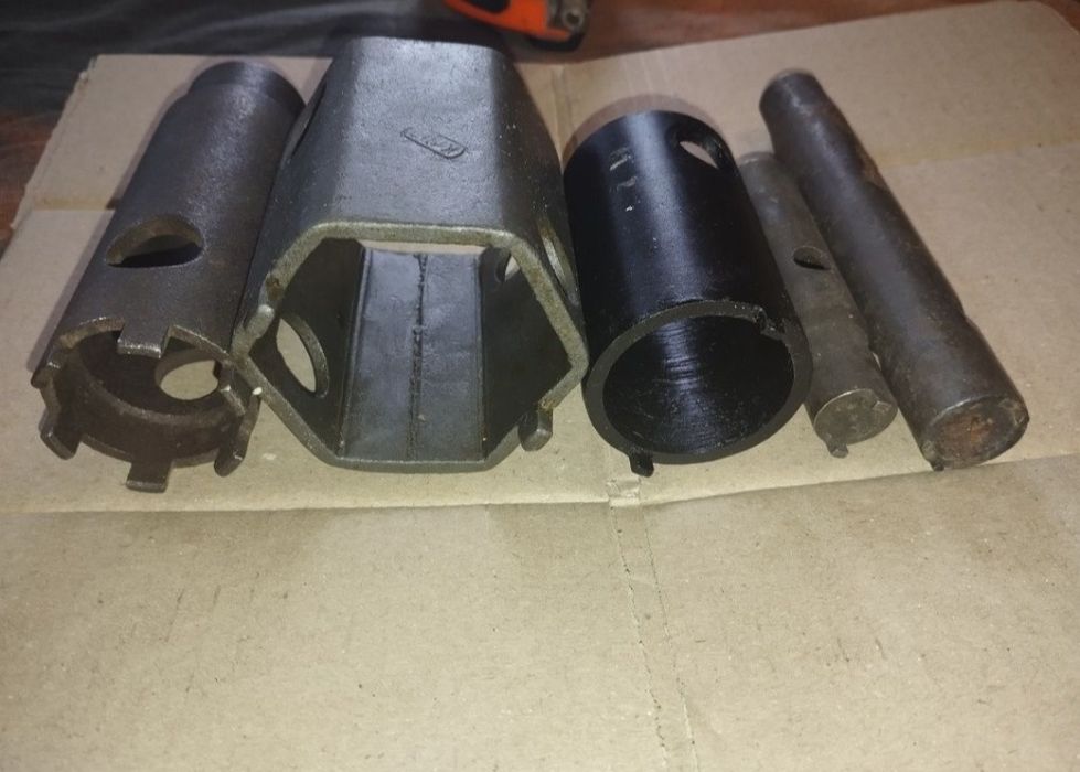 Набір ступічних ключів