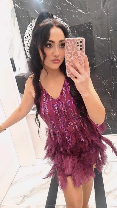 Sukienka mini  bogato zdobiona