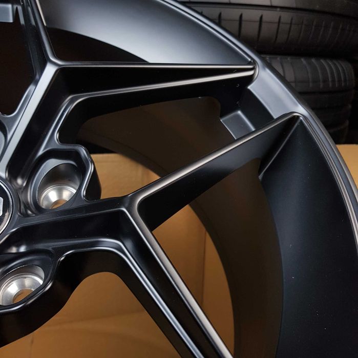 Диски На Авто R18 5x120 BMW E90 F30 F32 4GT 5GT F10 X3 F25 X5 E53 F06