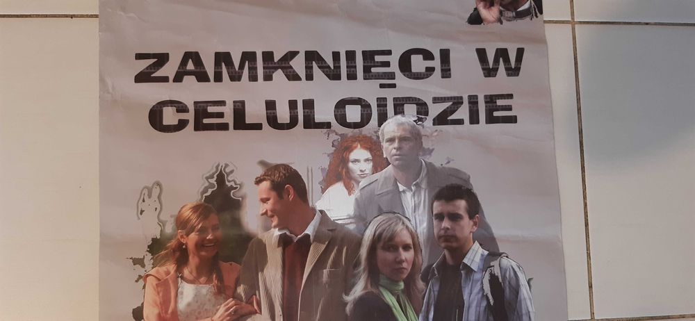 stary plakat filmowy filmu zamknięci w celulozie dla kolekcjonerów