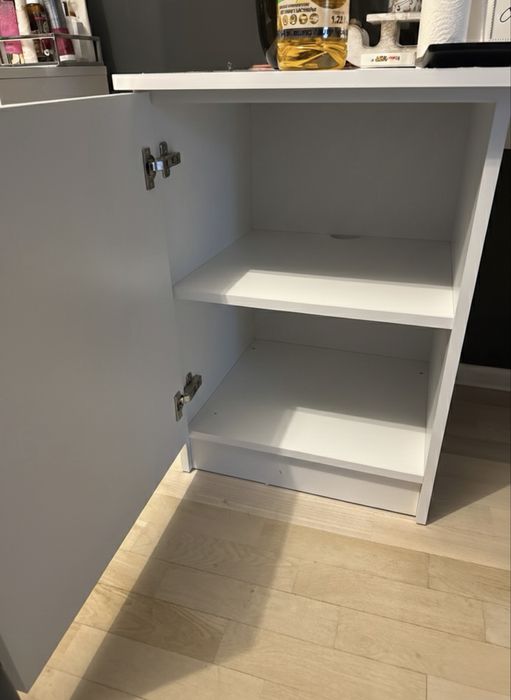 biurko w bardzo dobrym stanie