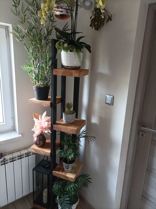 Kwietnik loft, industrialny