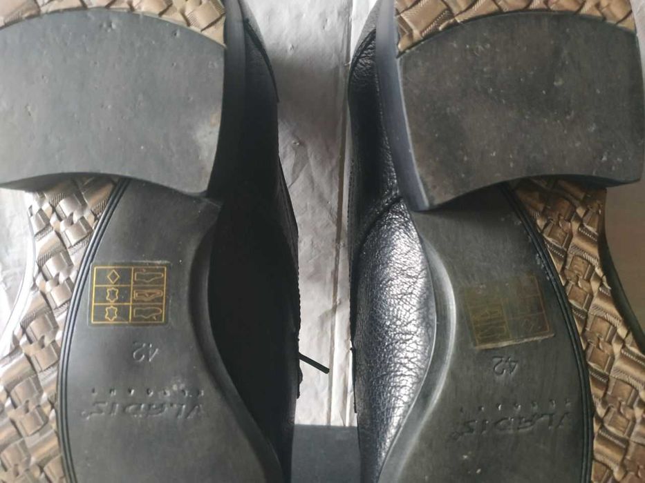 Туфлі шкіряні туфли кожаные VLADIS размер 42