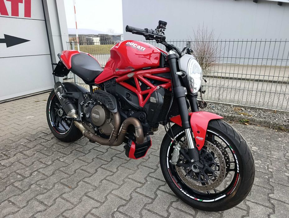 Ducati Monster 1200