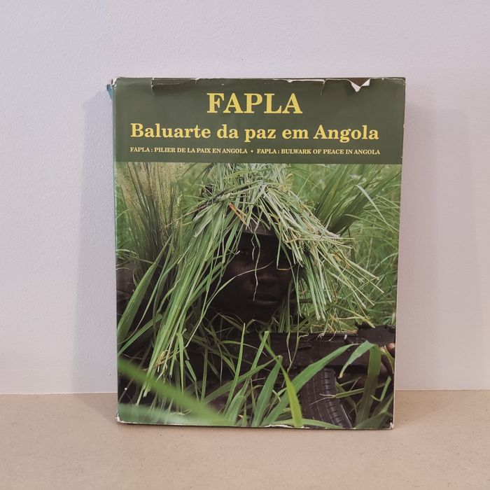 FAPLA Baluarte da paz em Angola - Luanda 1992 - (livro RARO) Albufeira ...