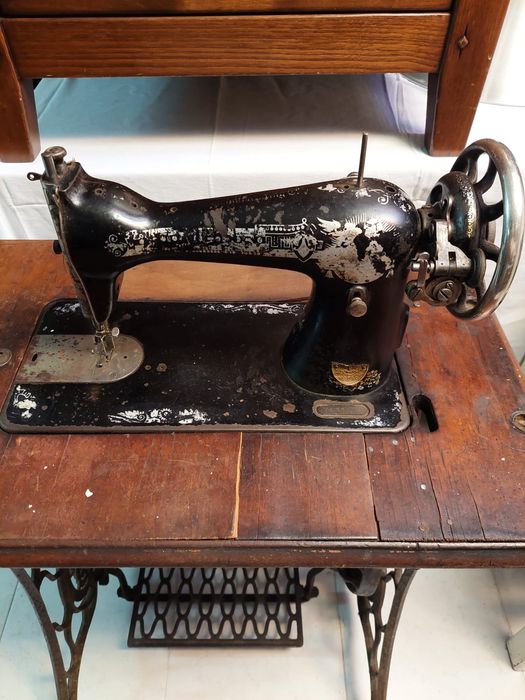 Máquina costura Singer