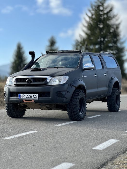 Toyota Hilux 2009 год 3.0 дизель механика для зсу