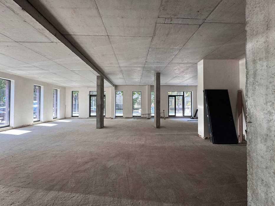 БЕЗ КОМІСІЇ ПРОДАЖ КОМЕРЦІЇ в зданій новобудові вул.Окружна,43