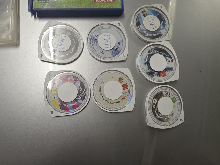 Lote de consolas com jogos e comandos