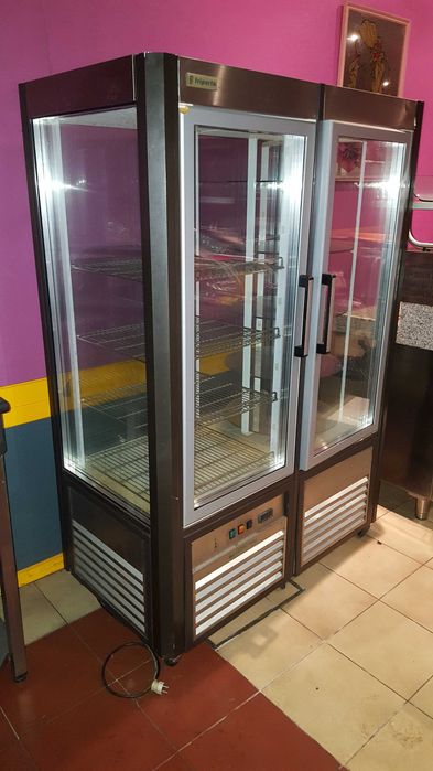 Vitrine de Bolos com expositor rotativo