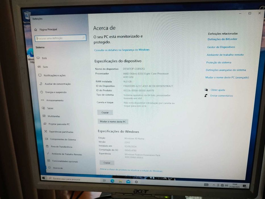 Computador completo com leitor de DVD.