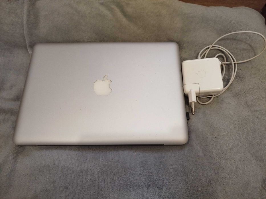 MacBook (A1278) – sprawny, Ubuntu 24.04.3 – SSD 128 GB, RAM 4,6GB