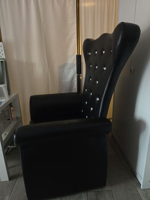 Cadeirão com brilhantes