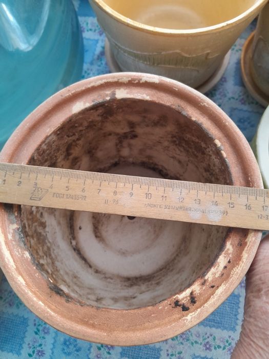 Цветочные горшки