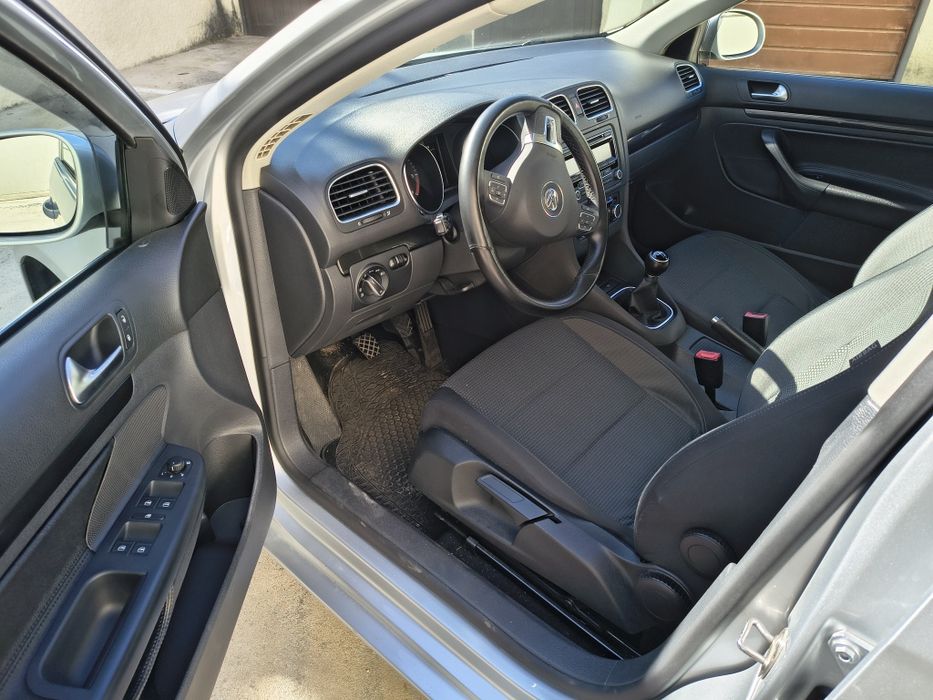 VW Golf Variant 1.6 Tdi (110450 km) — photo 5