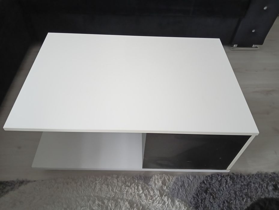 Meblościanka komoda i stolik