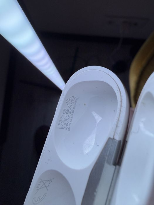 Aipropds pro ОРИГІНАЛ а2190