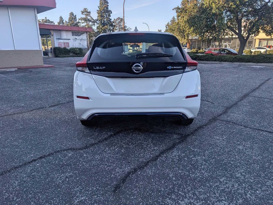 Nissan LEAF S      2019