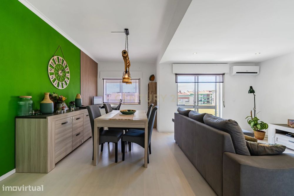 Apartamento T3 em Corroios - Alto do Moinho