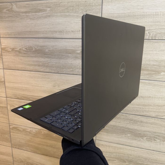 Ноутбук Dell 4k екран, Core i7, Nvidia 2Gb, Ssd 256Gb