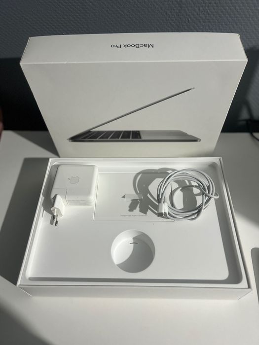 Apple MacBook Pro 13” (2017) – Space Grey