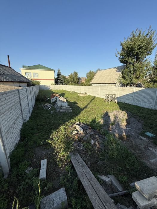 Продаж окремоі будівлі , Безлюдівка, червона лінія