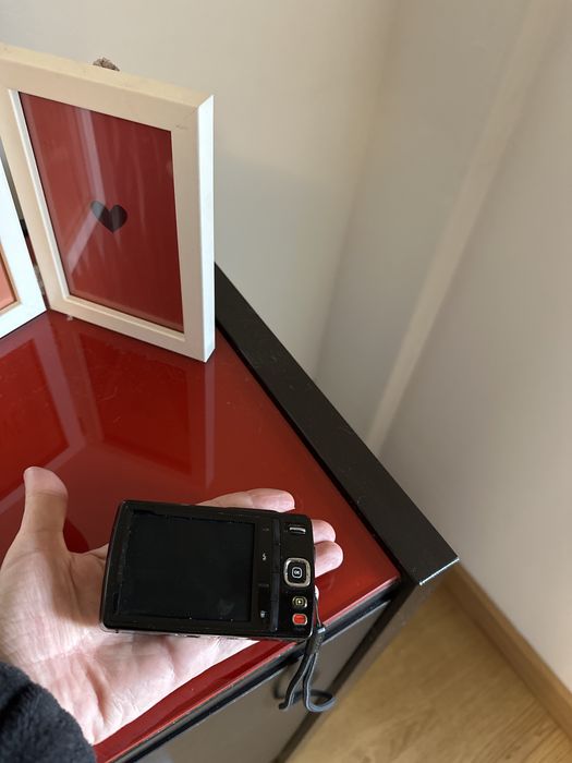 Kodak EasyShare M532 14MP + Cartão 4GB – Para Reparação