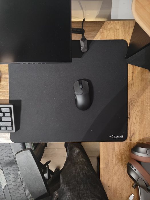 Artisan Hien XL Xsoft Black Czarna podkladka