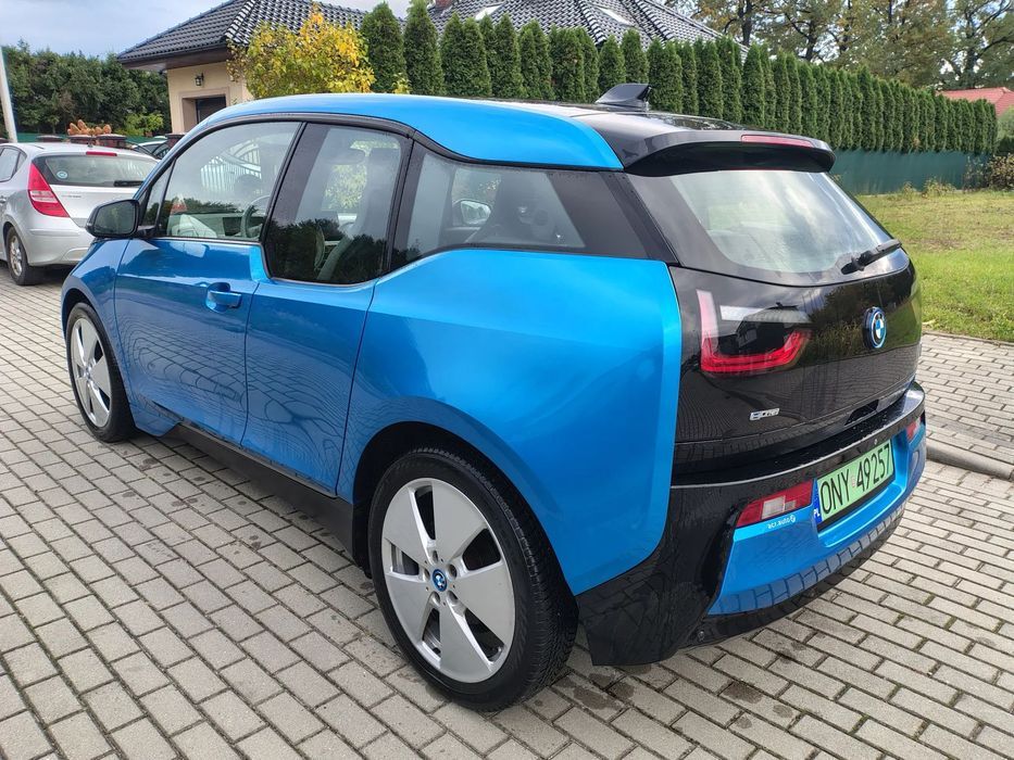 BMW i3