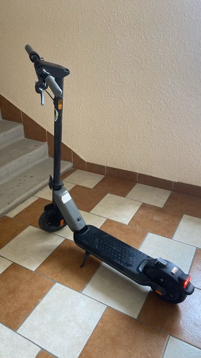 Електро самокат niu kqi1 pro