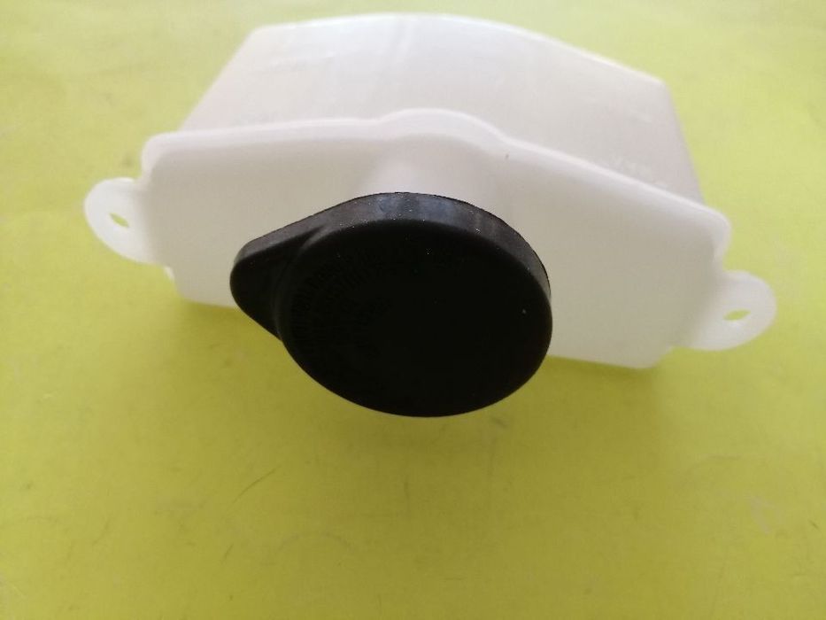Depósito óleo travões Mitsubishi Canter MC125013 ML108068 (NOVO)