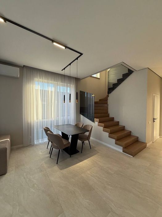 Будинок 175 м2 з ремонтом у Ходосівці, газ, автонавіс, 4 кімнати