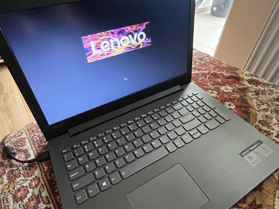 Laptop lenovo ideapad 330 + torba na laptopa