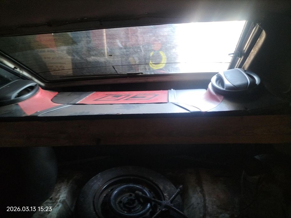 Автоакустика в наявності багато чого