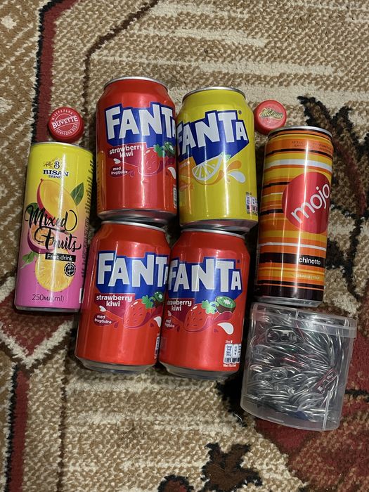 Баночки стакани пляшки від напоїв для колекції