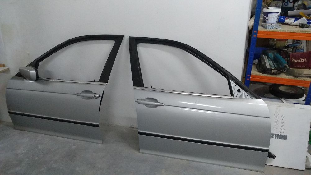Chaparia e Farolins BMW E46 330D Touring - 184cv - 2000