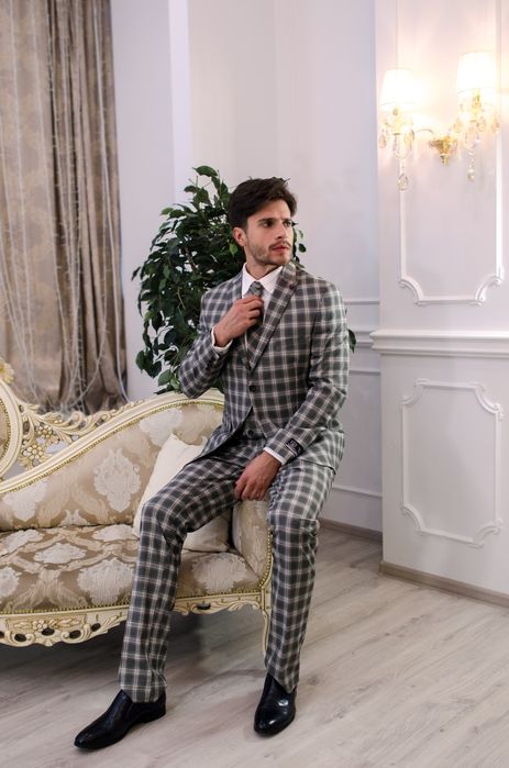 Оренда, прокат,нових чоловічіх костюмів