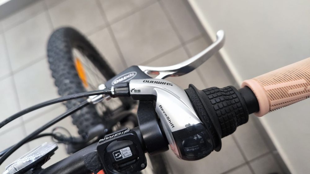 Rower Scott contessa 24 cale