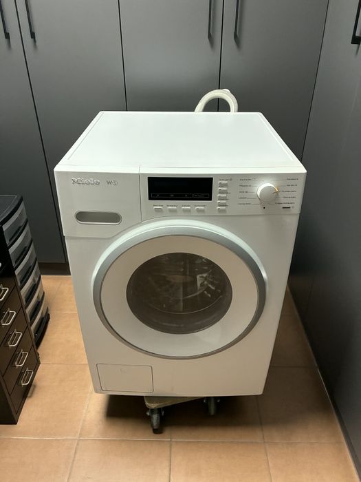 Pralka  automatyczna Miele W1
