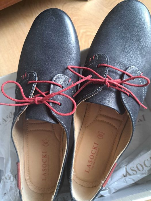 Półbuty Lasocki 38 skóra