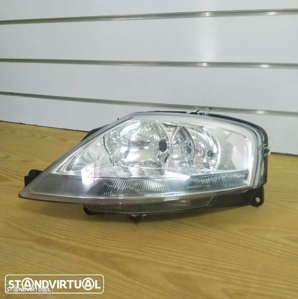 Farol citroen c3 modelo: 2002 até 2010 novo