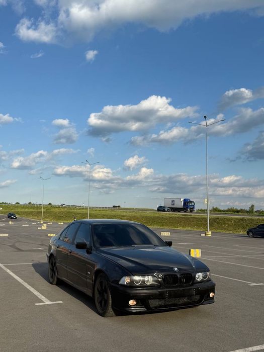 Продам BMW E39 2.0