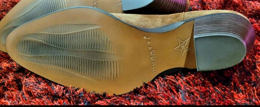 Botas MURATTI. tamanho 38.5 couro. 90€