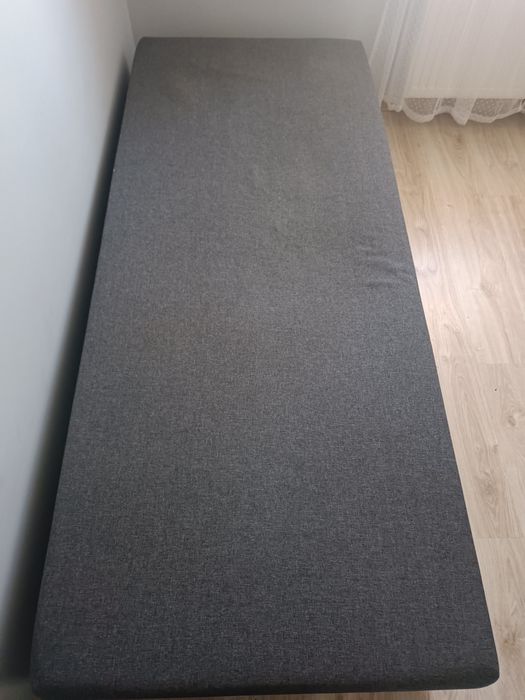 Tapczan dobrym stanie za tzw czekolade