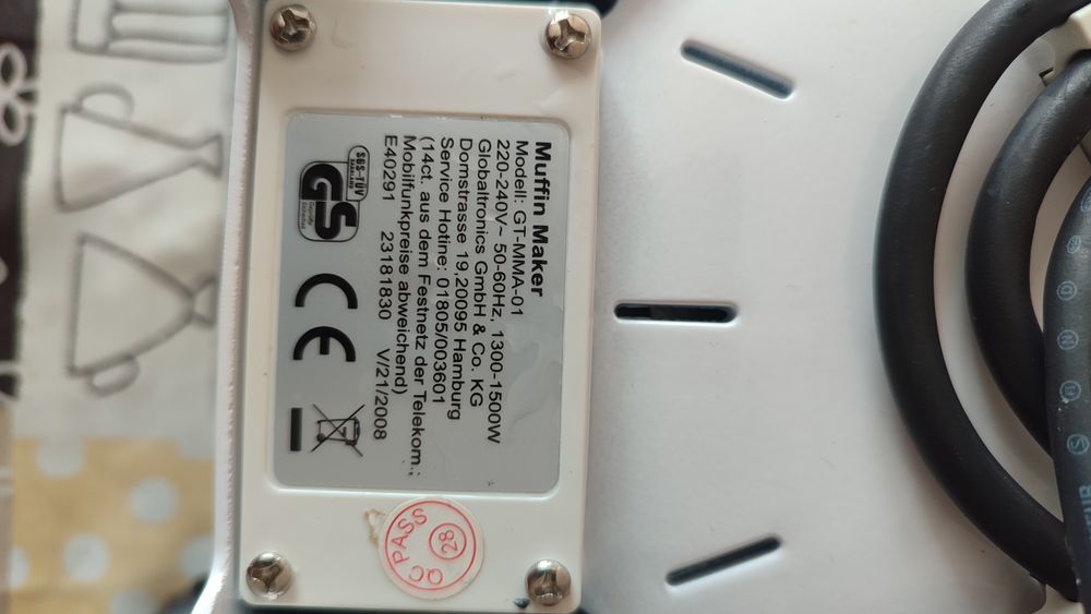 Продам кексницю Muffin Maker