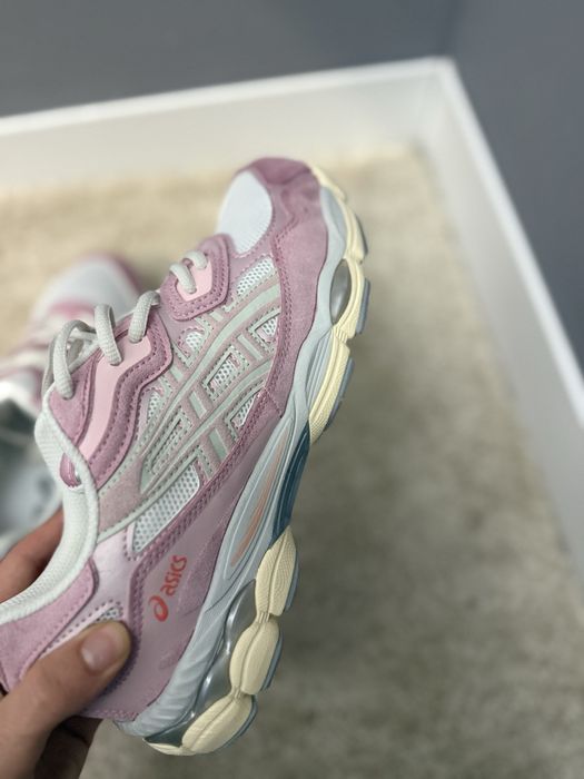Asics Gel NYC Rosa